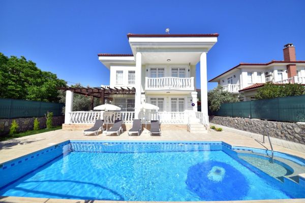Villa Alya Yeşilüzümlü