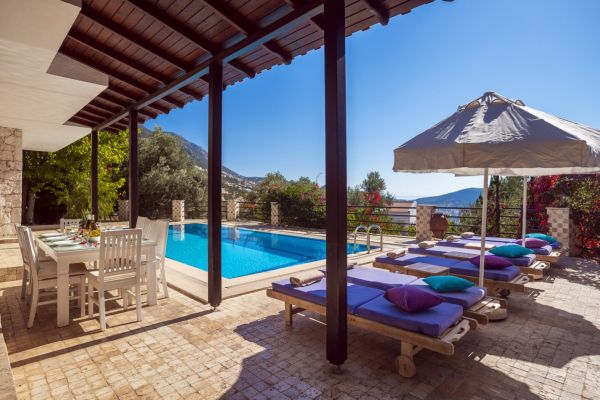 Villa Antik | Kalkan'da Merkezi Havuzlu Lüks Villa