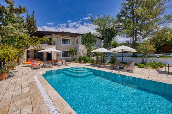 Villa Belmonto | Patara'da 4 Süit Odalı Korunaklı Lüks Villa