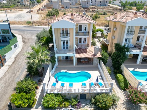 Villa Daphne 3  | Ölüdeniz'de 4 Odalı & Merkezi Kiralık Villa