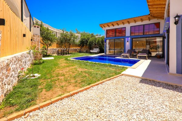 Villa Fresia Gökçe | Patara'da Jakuzili Balayı Villası