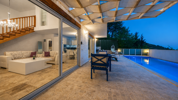 Villa Hoybal | Kalkan'da Korunaklı Havuzlu Balayı Villası