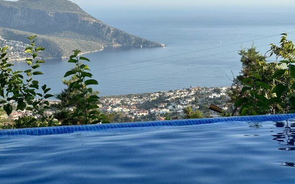 Villa Hümayun 2 | Kalkan Akbel'de Çocuk Havuzlu & Korunaklı Lüks Villa