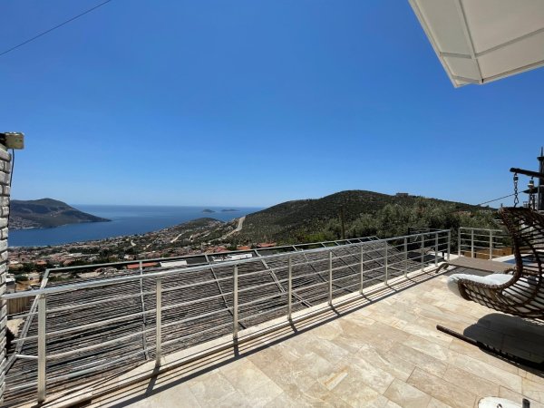 Villa Hümayun 3 | Kalkan Akbel'de Jakuzili & Korunaklı Balayı Villası