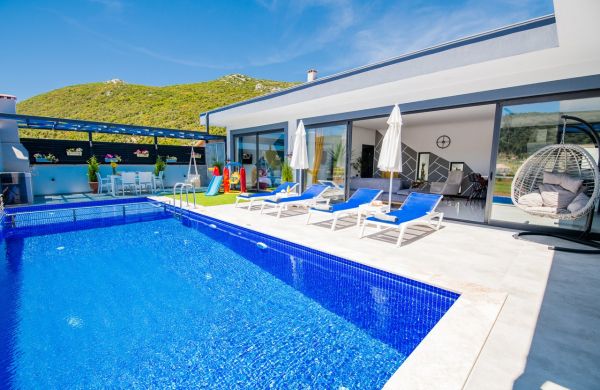 Villa Lavinya
