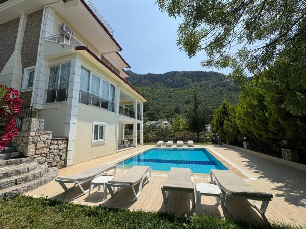 Villa Miray | Ölüdeniz’e Yakın Büyük Lüks Kiralık Villa