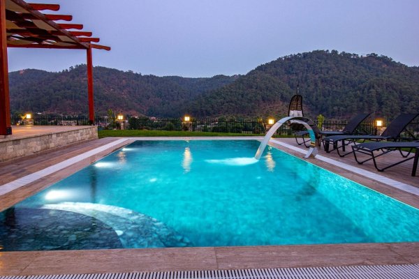 Villa Primora Göcek | Göcek İnlice'de Doğa İçinde 10 Kişilik Villa