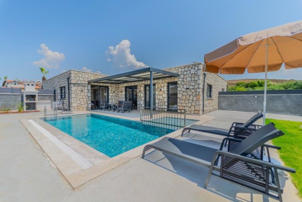 Villa Şafak 6 | Fethiye Çalış’ta Plaja Yakın Havuzlu Villa