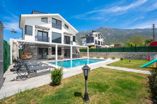 Villa Solina | Fethiye Ovacık'ta Çift Jakuzili Korunaklı Villa