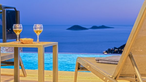 Villa Telopea | Kalkan'da Deniz Manzaralı Lüks Tatil Villası