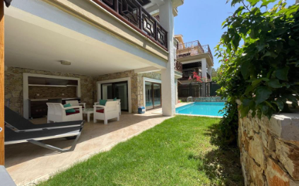 Villa Ela