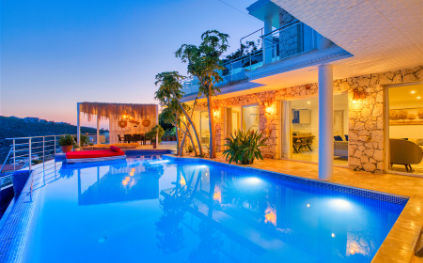 Villa Hümayun 6 | Kalkan Merkezde Jakuzili & Çocuk Oyun Alanlı Lüks Villa