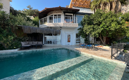 Villa Hümayun 7 | Kalkan Akbel'de Jakuzili & 4 Odalı Prestij Villası