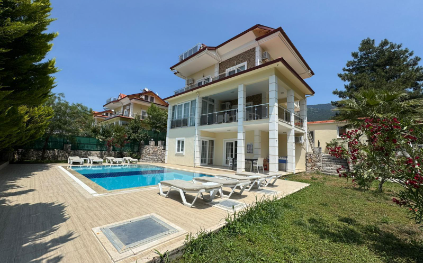 Villa Miray | Ölüdeniz’e Yakın Büyük Lüks Kiralık Villa