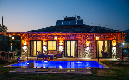 Villa Moon Star | Fethiye Seydikemer’de Ailelere Özel Korunaklı Villa