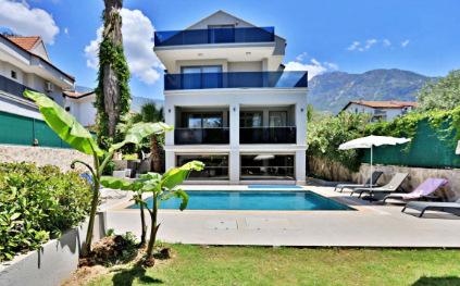 Villa Solenza | Fethiye Hisarönü'nde Jakuzili & 3 Süit Odalı Lüks Villa